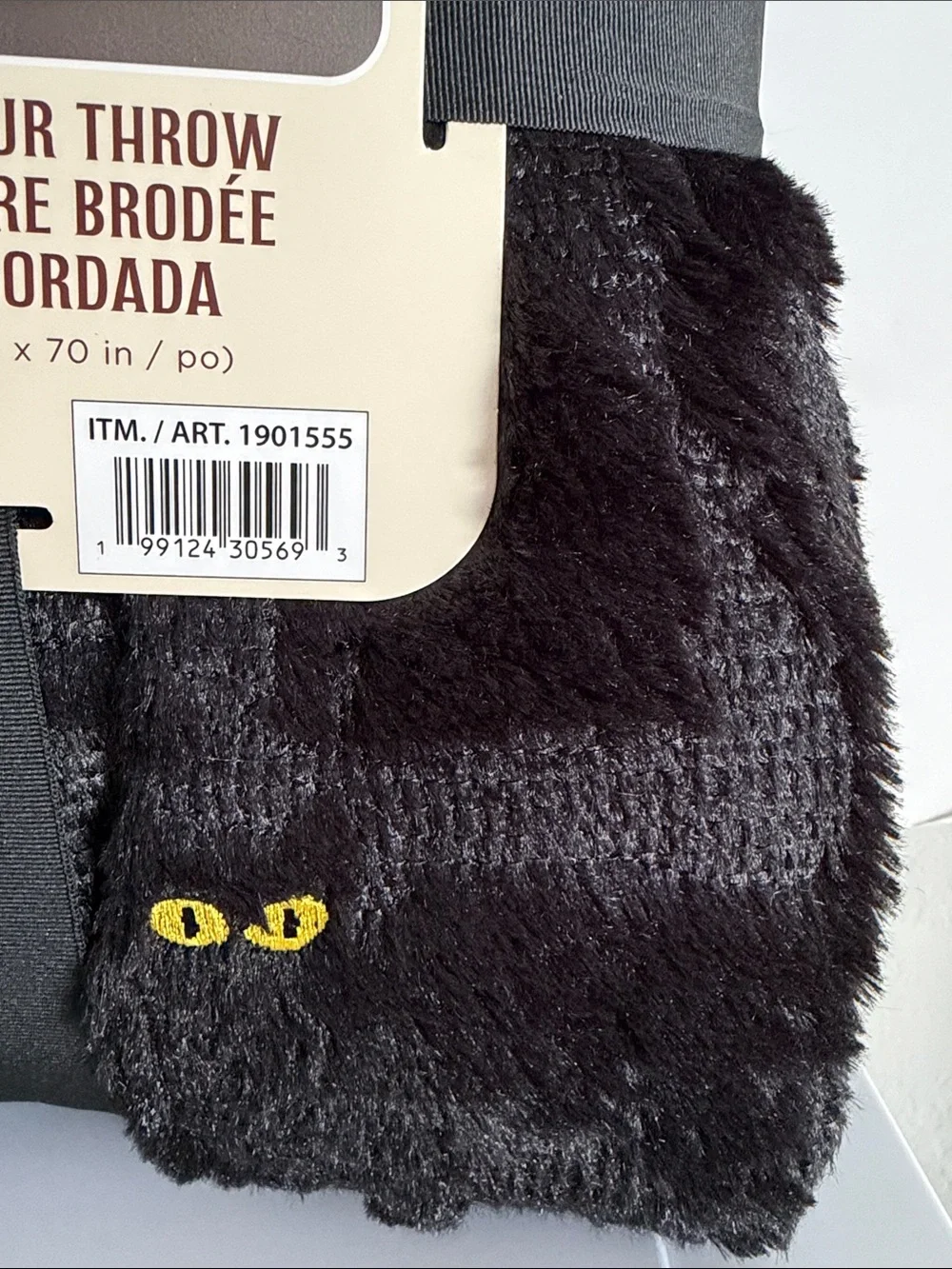 Embroidery Faux Fur Throw Black Cat with yellow Eyes Size 60”x70” New